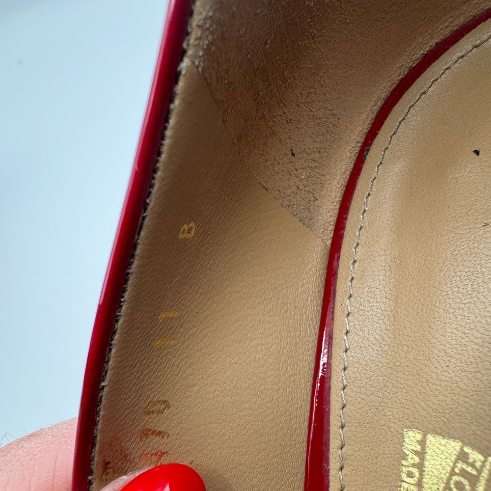 Salvatore Ferragamo Patent Leather Bow Accents Pumps - Picture 9 of 9